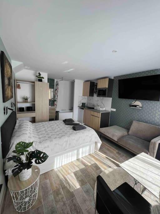 Cosy L'eclipse Balneo Apartment *