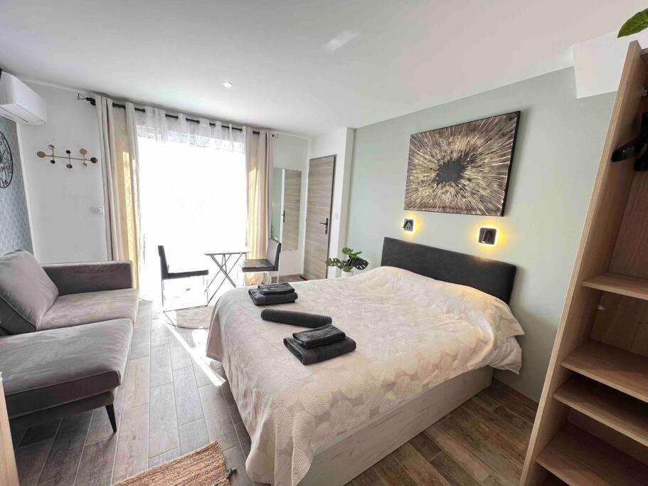 Cosy L'eclipse Balneo Apartment